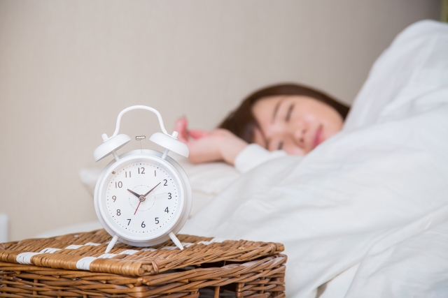 睡眠で悩む方のイメージ あさば整体院三郷中央店